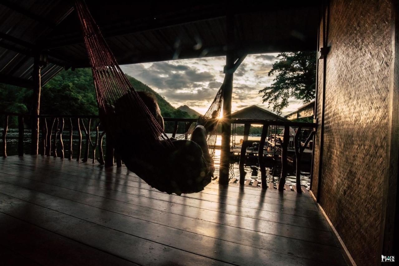 ชอว์ งาทอง รีสอร์ต Chor Ngar Thong Erawan Kanchanaburi Exterior photo